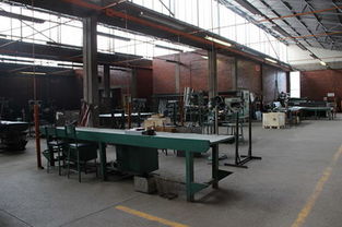 駐津巴布韋大使黃屏考察浪潮集團(tuán)津巴布韋電腦組裝工廠 計(jì)算機(jī)系統(tǒng)集成與綜合布線的中非合作新典范